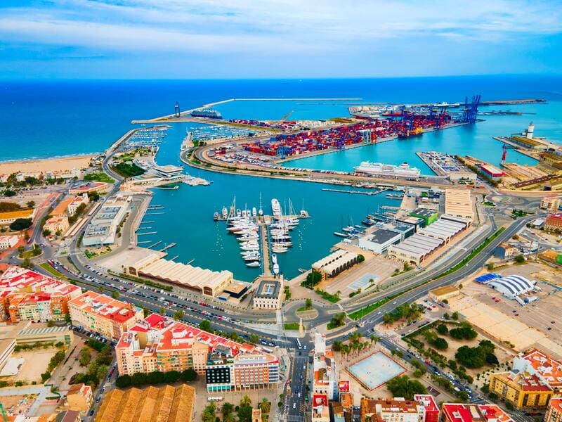 Ni Madrid ni Barcelona: esta es la ciudad española seleccionada como la mejor de Europa para viajar ahora mismo. (foto: Pexels).