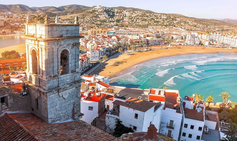 Ni Madrid ni Barcelona: esta es la ciudad española seleccionada como la mejor de Europa para viajar ahora mismo. (foto: Pexels).