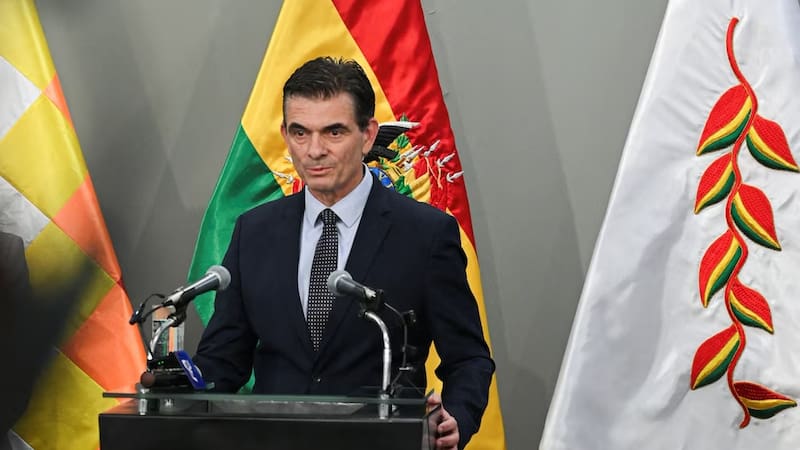 Paz anunció una reorganización de gabinete con funcionarios de mayor “capacidad de escucha”.
