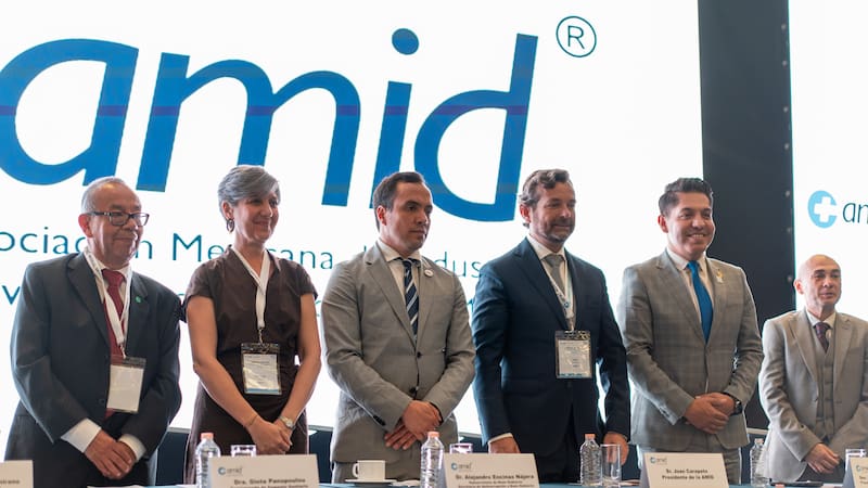 Presidium de la Medical Devices Innovation Summit: Gustavo Acosta, Giota Panopoulou, Alejandro Encinas, Joao Carapeto, Emmanuel Reyes, Juan José González.