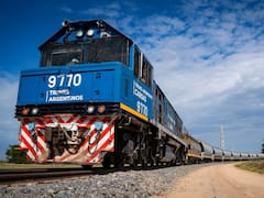 Privatizaciones: asoma un gigante mexicano y se calienta la disputa por trenes de carga