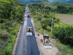 Avanzan las obras del Programa Lázaro Cárdenas para conectar las zonas rurales en más de 1,100 kilómetros de carretera