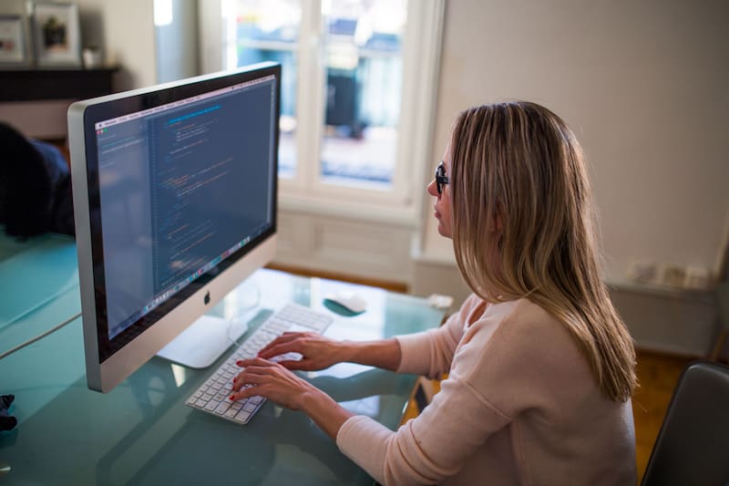 Las empresas buscan talento especializado en tecnologías clave.