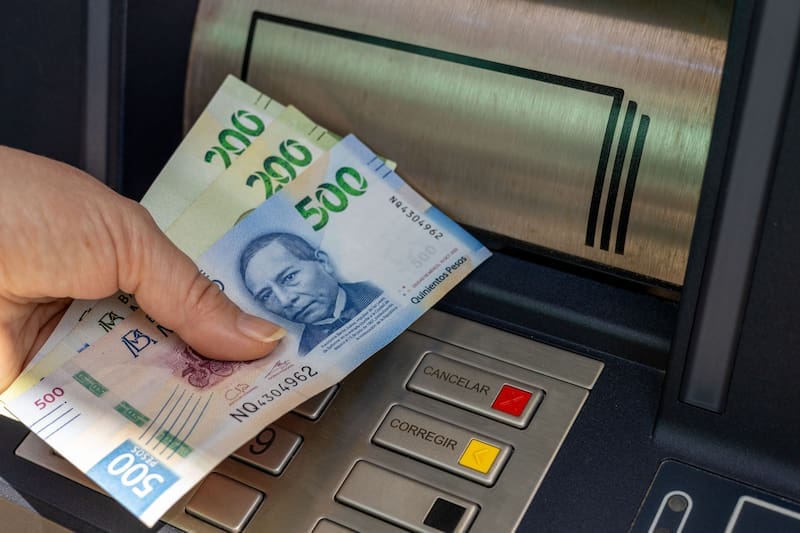 Pensionados y jubilados recibirán pago doble en enero.