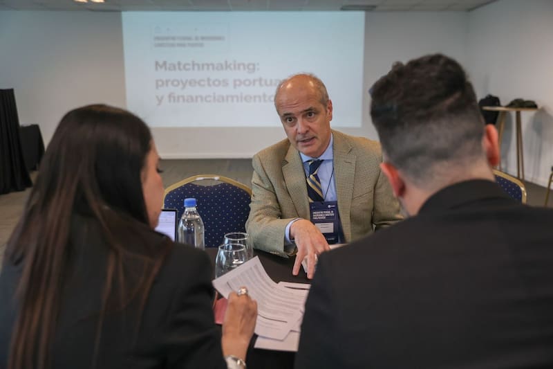Juan Pelliccioni y Celeste Gaincerain de PTP presentaron dos relevantes proyectos de infraestructura y desarrollo ante el CFI.