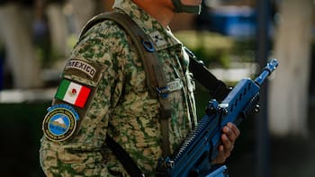 Estados Unidos prepara a México para la guerra: está entrenando a los nuevos súper soldados mexicanos en un territorio desconocido