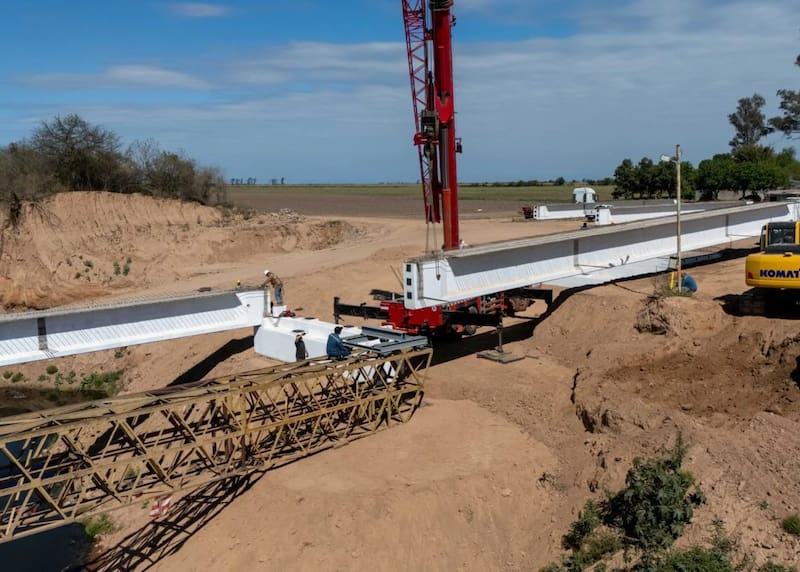 Después de años de espera, avanza el puente que cambiará la conexión con una de las ciudades más importantes del norte: el viaje se reducirá a la mitad.