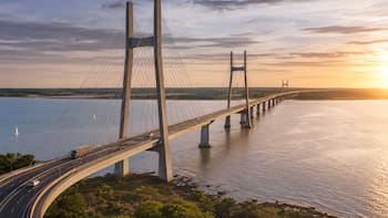 Abrieron uno de los puentes más extensos de América latina: tiene un cableado de miles de metros, atraviesa todo un río y conecta todo el continente