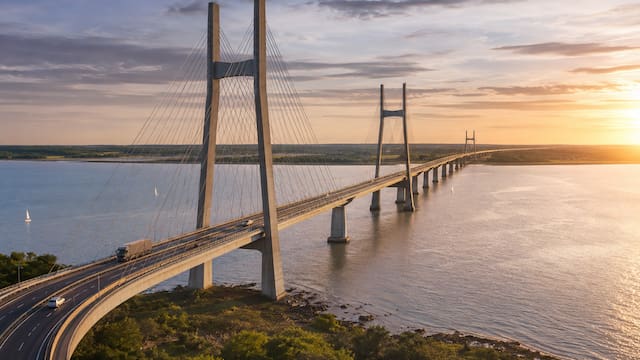 Abrieron uno de los puentes más extensos de América latina: tiene un cableado de miles de metros, atraviesa todo un río y conecta todo el continente