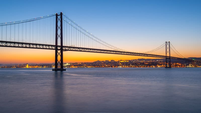 SICT anunció la construcción de un puente colgante en México