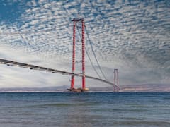 Una potencia industrial construye en el puente colgante más largo del mundo: mide más de 2.000 metros y supera a Japón