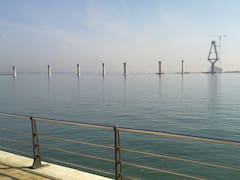 Megaconstrucción del viaducto más largo del país: estará suspendido sobre el oceano gracias a una torre hundida