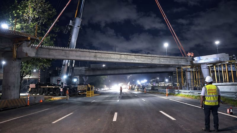 El nuevo puente duplicará su capacidad actual y beneficiará directamente a más de 350.000 personas .