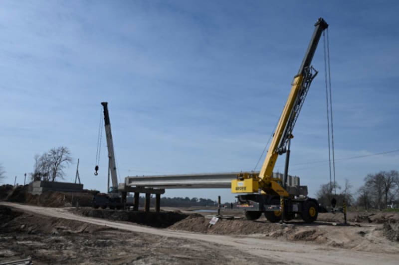 Imagen de la obra que se llevó adelante en el puente Los Huesos
