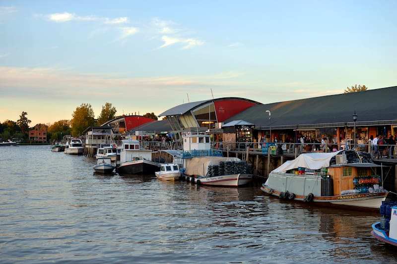 Puerto de Frutos, Tigre.