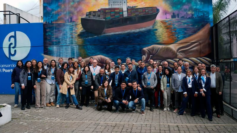 Puerto Dock Sud fue elegido para el cierre de la Diplomatura en Logística de la Escuela Federal de Desarrollo del Consejo Federal de Inversiones.