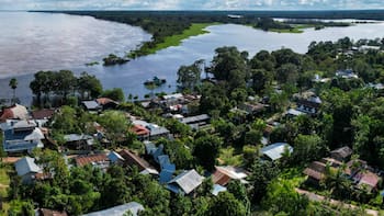 El pueblo colombiano donde no hay tráfico y al que se llega navegando por el Amazonas: un destino único rodeado de naturaleza