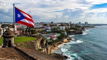 Buscan voluntarios para vivir gratis en una finca de Puerto Rico: ofrecen todas las comidas y solo piden 20 horas de trabajo por semana