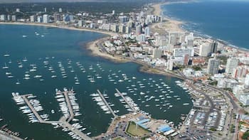 Uruguay recibió más de 3,2 millones de turistas entre enero y noviembre de 2025