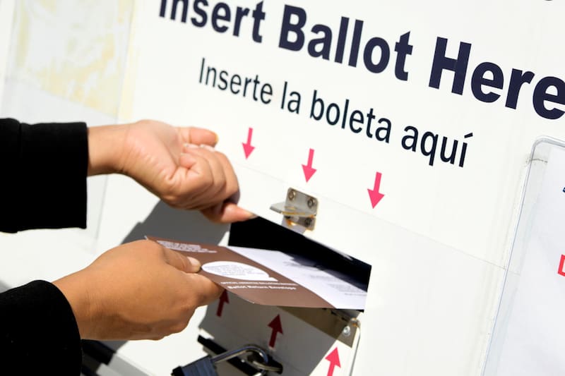 Los estadounidenses acudirán a las urnas el próximo 3 de noviembre en unas elecciones de medio mandato que se perfilan como un referéndum sobre la gestión de Donald Trump.