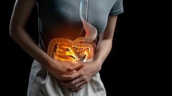 El alimento que ayuda a cuidar la microbiota intestinal y puede contribuir a prevenir el SIBO