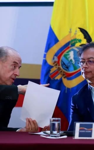 Álvaro Leyva denuncia un supuesto plan de sabotaje de Petro contra la transición al gobierno de Abelardo de la Espriella
