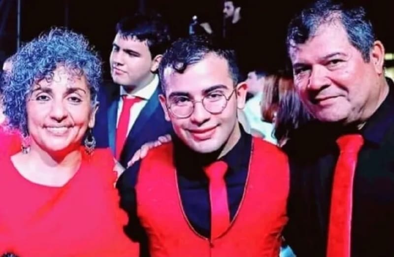 César Sena fue hallado culpable como autor de homicidio agravado y Marcela Acuña y Emerenciano Sena como partícipes primarios