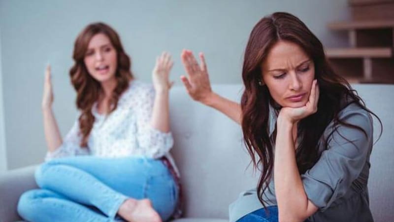 Qué significa decir quedarse callado durante una discusión, según la psicología.