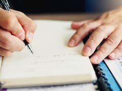 Según la psicología, las personas que toman nota a mano no son anticuadas sino que tienen mayor capacidad de análisis