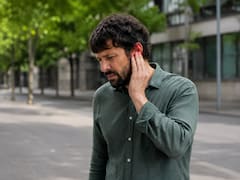 Qué significa que la oreja te arda de repente: la explicación que viene desde la época del Imperio Romano