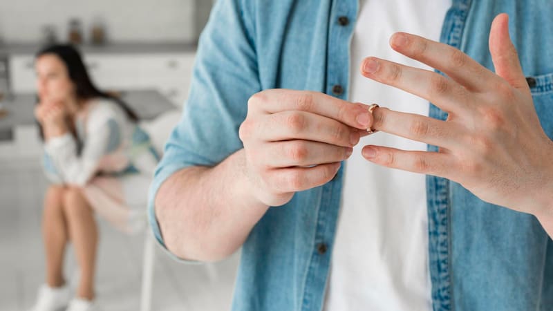 Qué significa que una persona no tenga pareja después de los 40 años, según la psicología