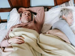 Soñar con una persona del pasado: por qué ocurre y qué significa según la psicología