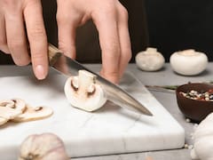 Cuál es la mejor tabla para cortar carne y verduras: una esconde bacterias letales