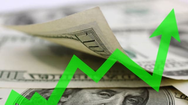 Dólares récord en los bancos desde la Convertibilidad: cuántos pueden ingresar desde el colchón