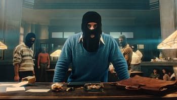 Como la Casa de Papel pero en la vida real: un robo en un banco con rehenes deja desastre en el centro de esta ciudad europea