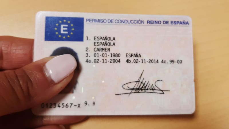 ¿Qué vigencia tendrá el carnet de conducir a partir de los 80 años, según la DGT?