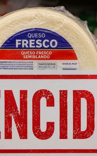 Exigen el retiro del queso fresco más conocido de los supermercados por ser peligroso y estar vencido