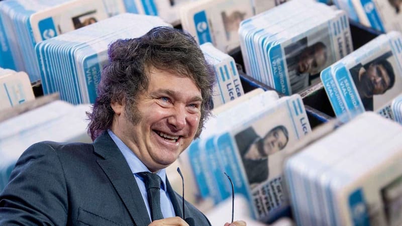 Quitan las licencias de conducir de todas las personas que formen parte de esta lista.