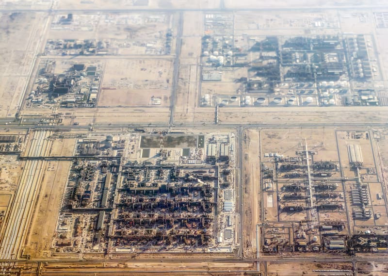 Daños en el complejo de Ras Laffan, en Qatar, tras los ataques que afectaron una de las principales instalaciones de GNL del mundo y tensaron el suministro energético global.