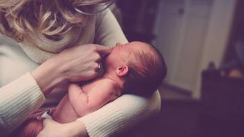 Oficial y vigente | Por decisión del Gobierno, los padres no deben anotar a ningún hijo con su mismo apellido