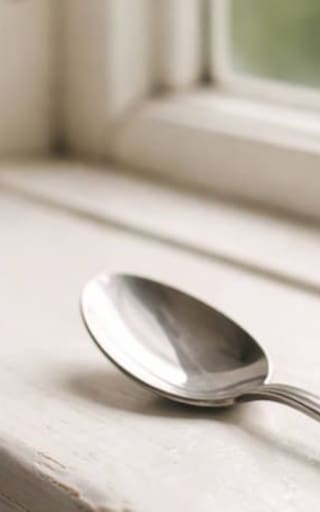 Poner una cuchara en la ventana: por qué recomiendan hacerlo y para qué sirve