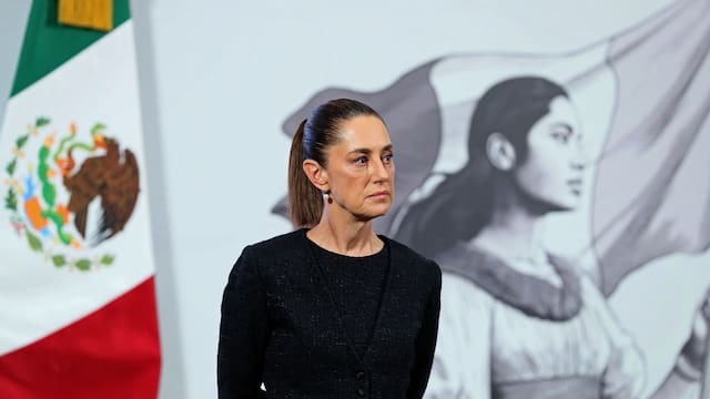 Disminución de la jornada laboral: Claudia Sheinbaum aseguró incremento salarial para los empleados a partir de esta fecha