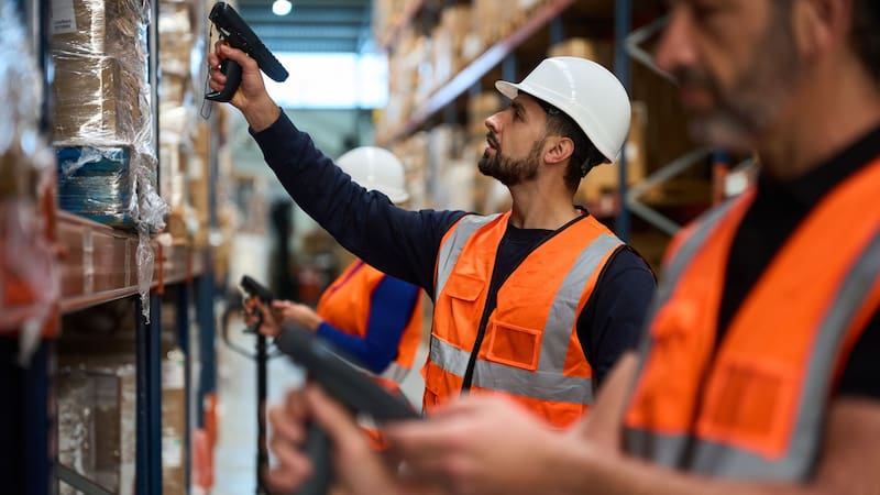 Aprueban la reforma laboral: ahora los empleados deberán trabajar más horas.