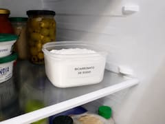 Poner bicarbonato en el interior del refrigerador: para qué sirve y cada cuánto conviene hacerlo