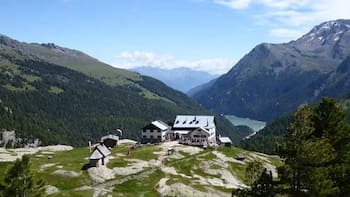 Buscan voluntarios para vivir gratis un mes en las montañas: cuáles son los requisitos para participar
