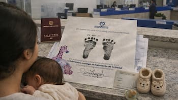 Murió la Ley de Registro Civil: ahora las madres colombianas podrán exigir que sus hijos lleven su apellido primero