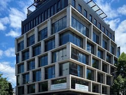 El mayor “influencer” del real estate sigue ‘dulce’: compró un edificio en una zona en ascenso
