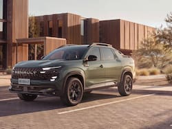 Renault devela su nueva pickup argentina y amplía la inversión: fabricará una versión híbrida en Córdoba