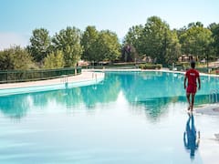 Renovaron la piscina natural más grande del país: tiene 4500 metros y está a solo una hora de la capital