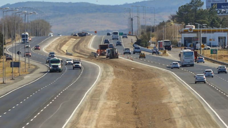 Repararán la autopista más transitada